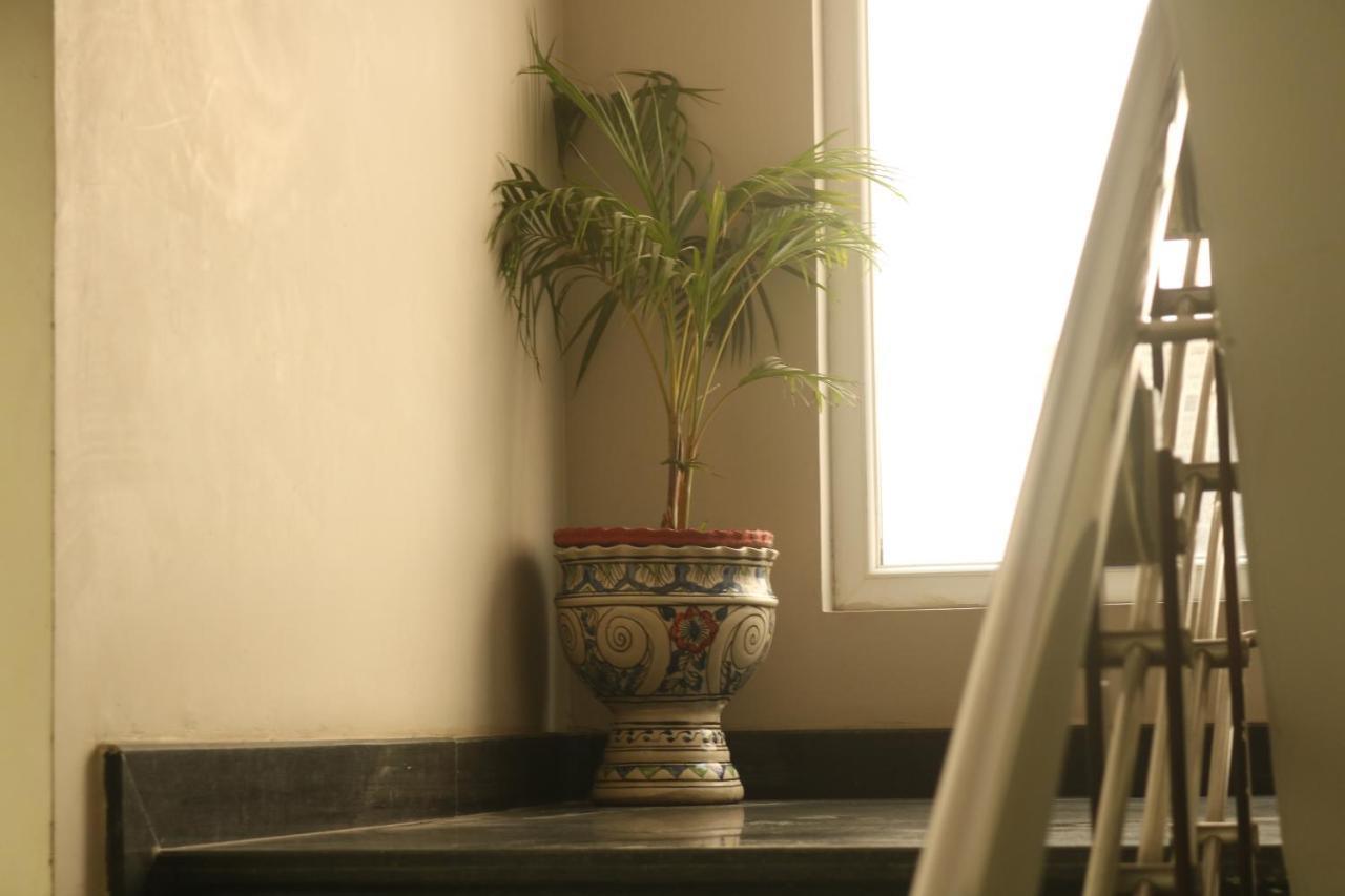 Hotel The Kalyaniz Guwahati Buitenkant foto