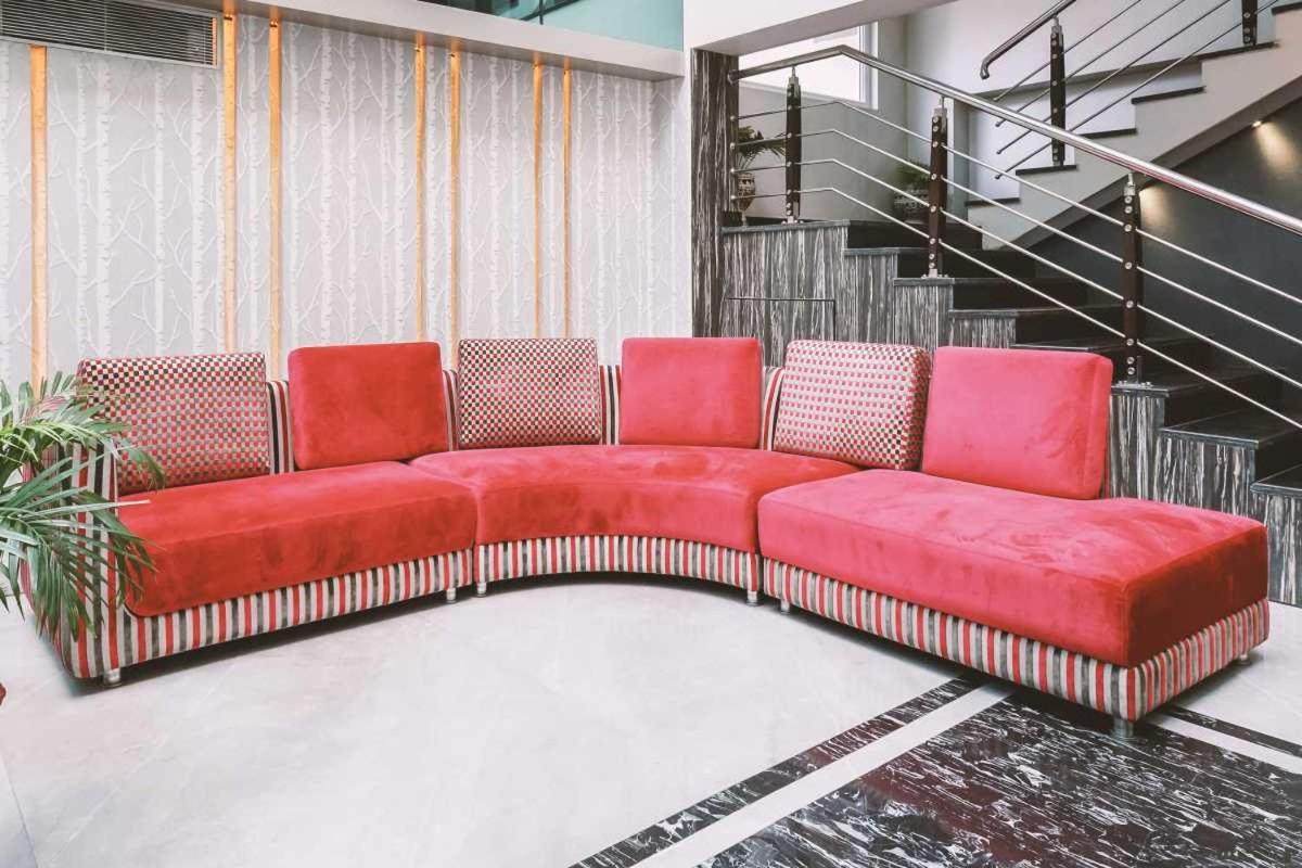 Hotel The Kalyaniz Guwahati Buitenkant foto